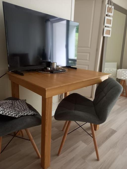 Appartamento Le Doubs Cosy Besançon Esterno foto